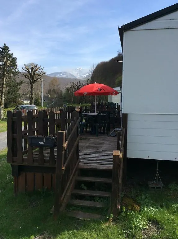 Camping Les Frenes Otel Sainte-Marie-de-Campan Kamp alanı